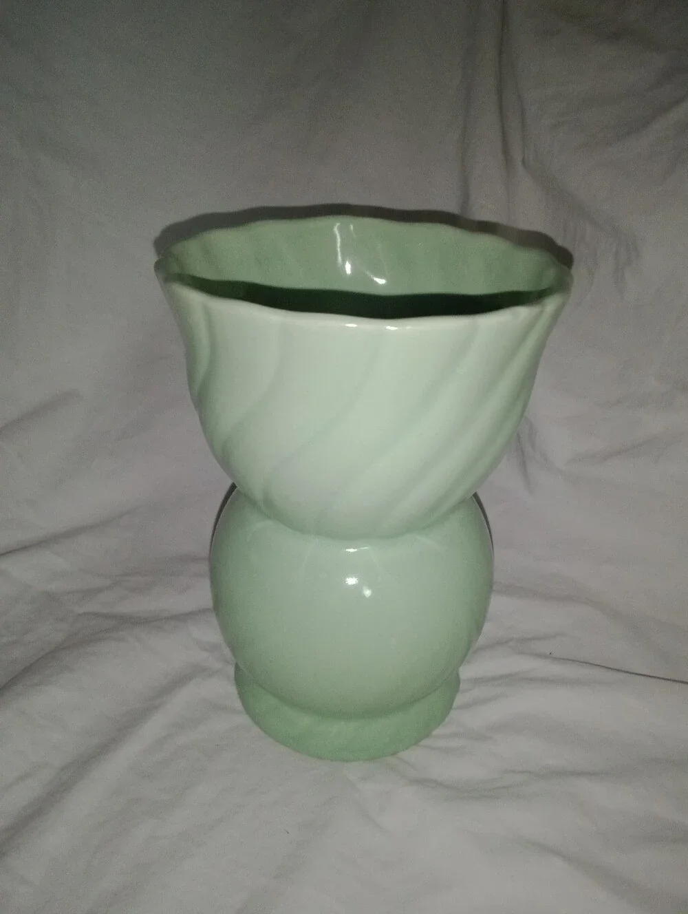 Vintage Ceramic Seafoam Green Wave Vase Planter USA Brush McCoy 6 7/8